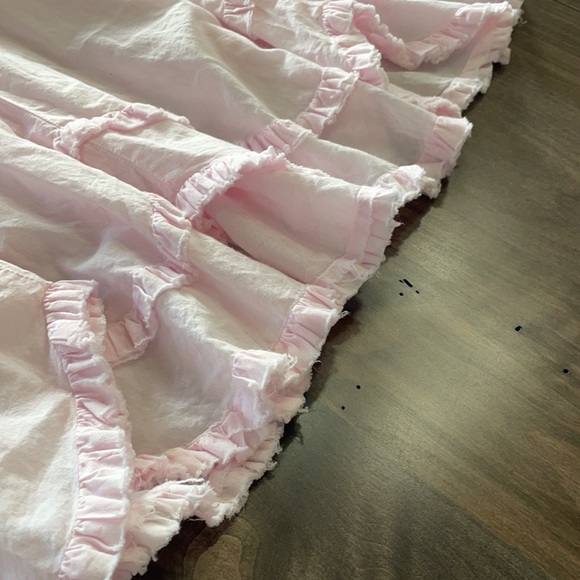 Pretty pink old navy flowy skirt - Picture 2 of 4